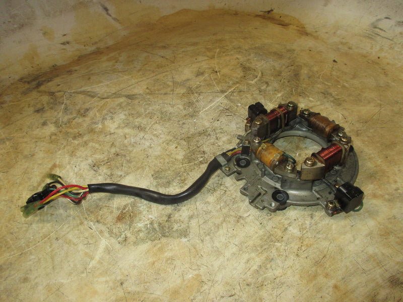 Suzuki DT90 90hp outboard stator / timer base (32101-87E10)