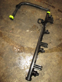 Load image into Gallery viewer, Yamaha 200hp 4 stroke 4 CYL outboard Fuel Rail (6DA-13161-00-00)
