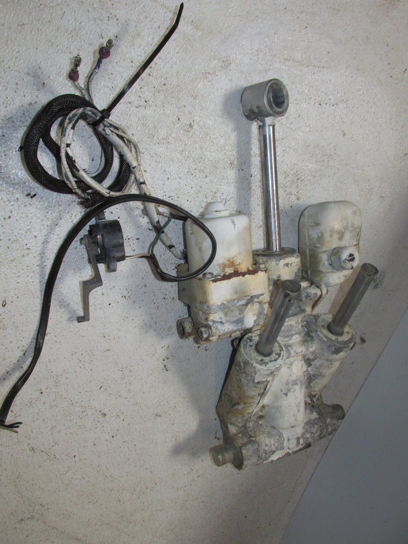 Johnson Ficht Ocean Runner 150hp 2 Stroke Outboard Tilt Trim Unit (438962)