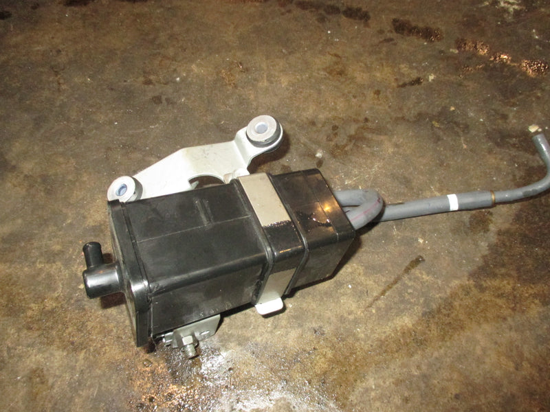 Yamaha 200hp 4 stroke 4 CYL outboard Air Canister and Solenoid Valve (6C5-86120)