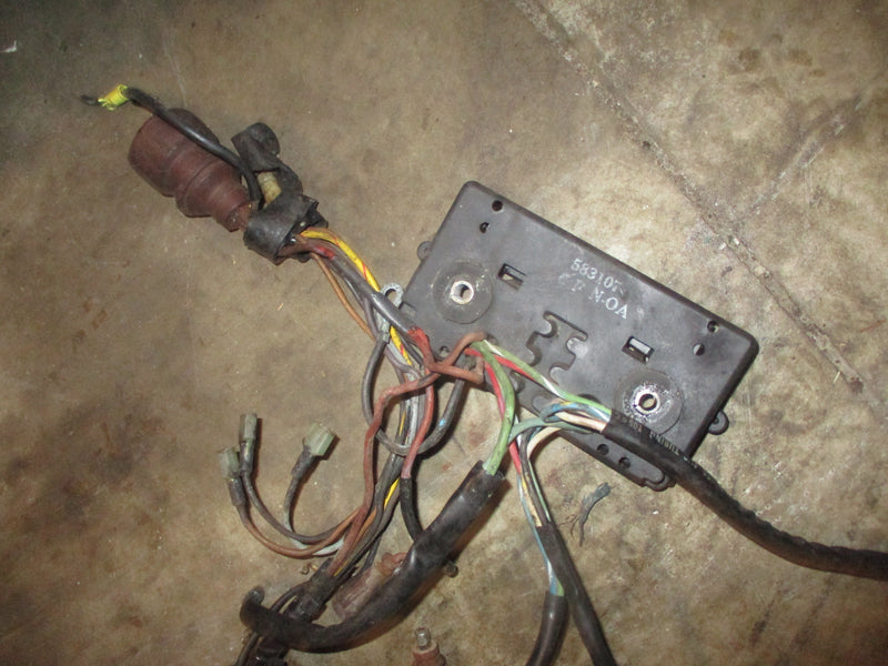 Evinrude 120hp 2 stroke outboard junction box and trim relays (583107)