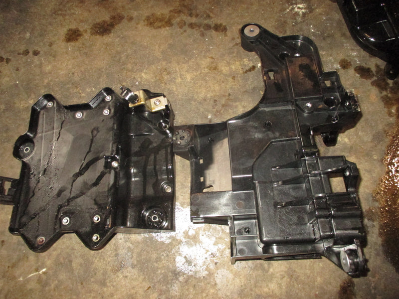 Yamaha 200hp 4 stroke 4 CYL outboard Electronics Bracket (6DA-81952-00-00)
