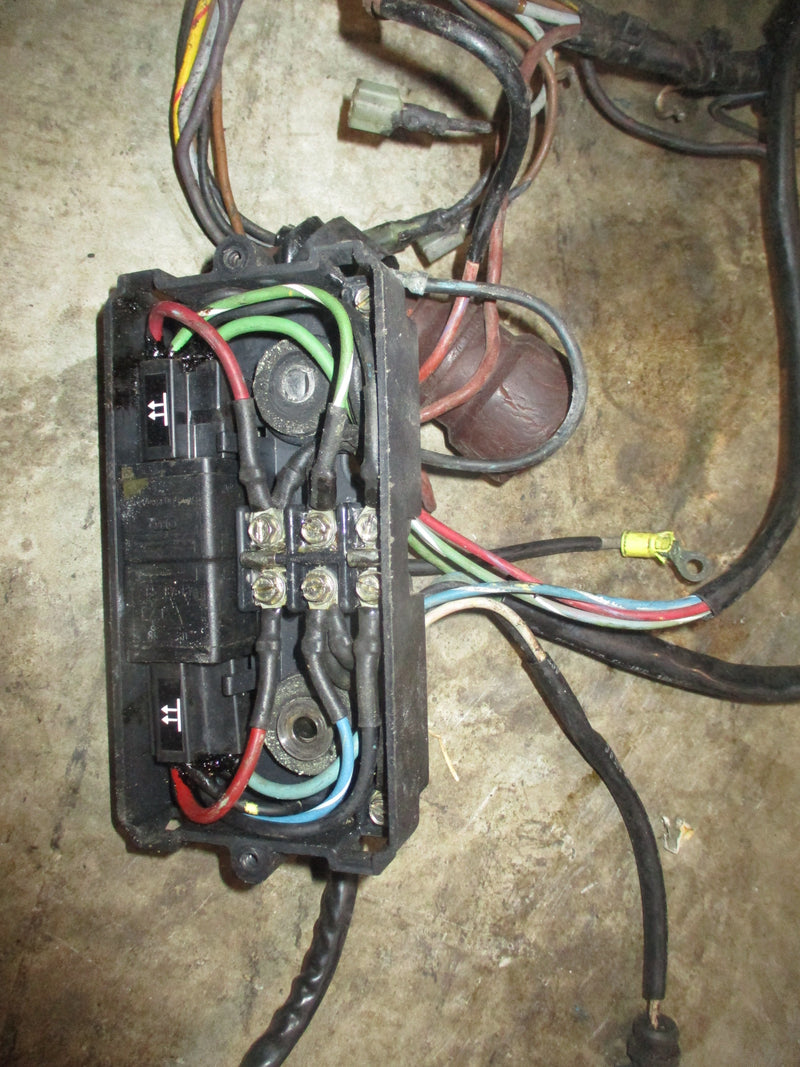 Evinrude 120hp 2 stroke outboard junction box and trim relays (583107)