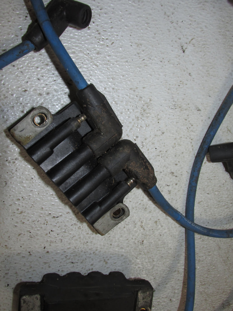 Johnson Ficht Ocean Runner 150hp 2 Stroke Outboard Dual Ignition Coil Set