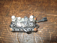 Load image into Gallery viewer, Yamaha 250hp 3.3L 4 stroke outboard tilt trim relay (63P-81950-00-00)
