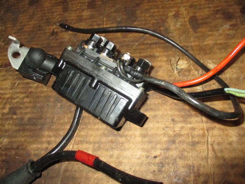 Yamaha 225hp 4 stroke outboard tilt trim relay (69J-81950-10)