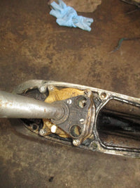 Load image into Gallery viewer, Evinrude 90hp 2 stroke V4 outboard 20" shaft lower unit
