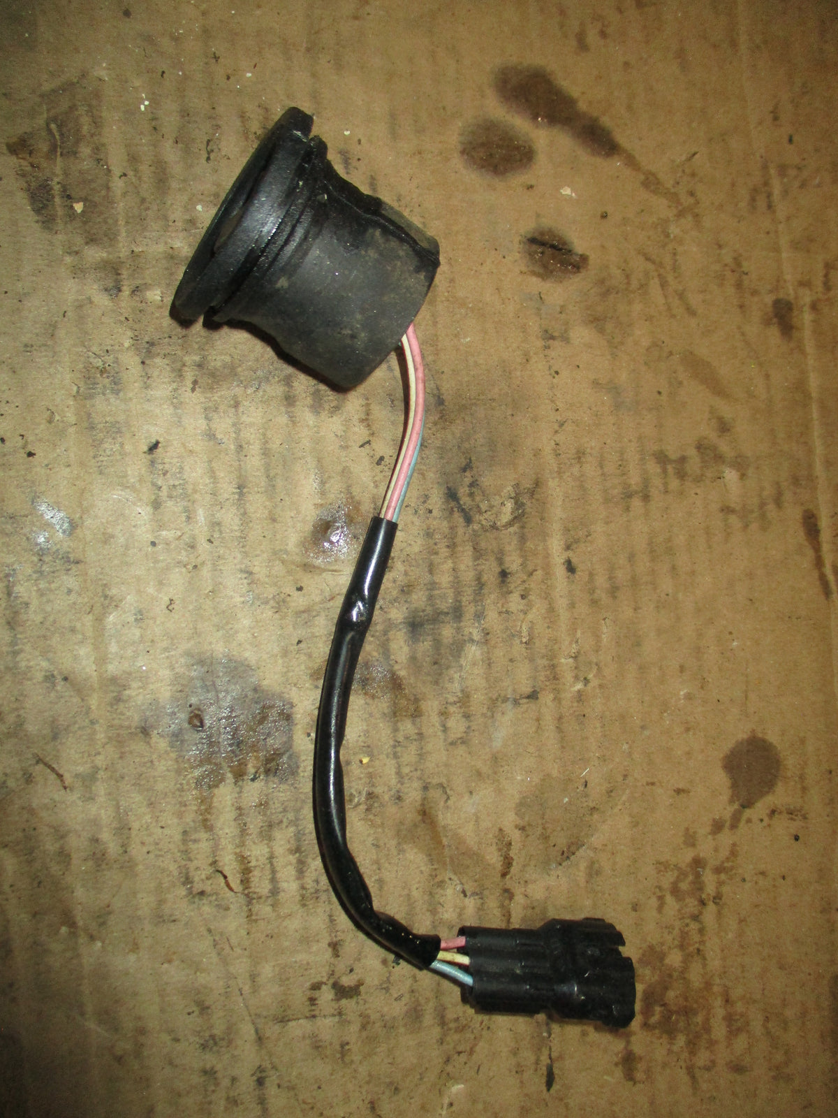 Johnson/ Suzuki 140hp 4 stroke outboard tilt trim switch (37850-99E04)