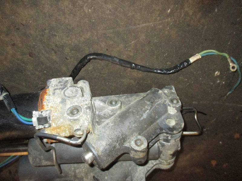 Yamaha 225hp 4 stroke outboard tilt trim unit