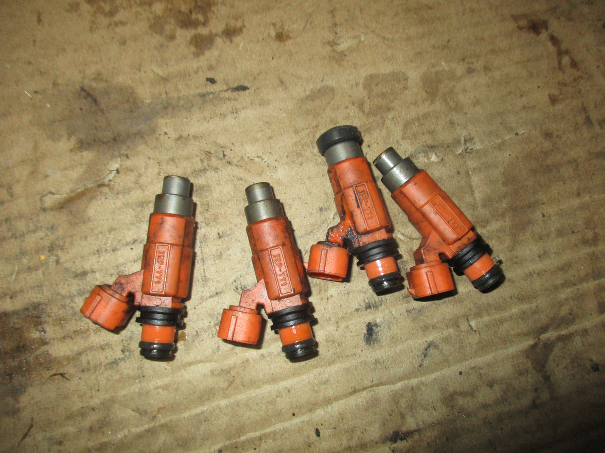 Johnson/ Suzuki 140hp 4 stroke outboard fuel injector set (15710-65D00)