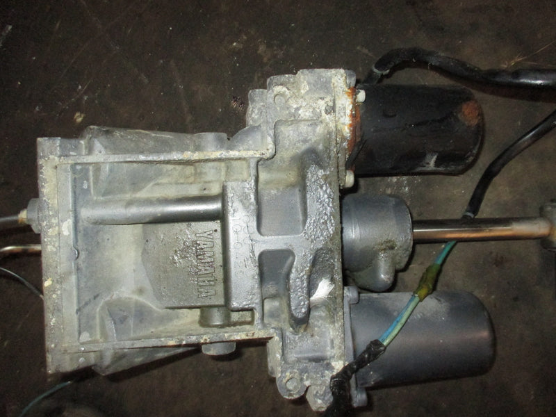Yamaha 225hp 4 stroke outboard tilt trim unit