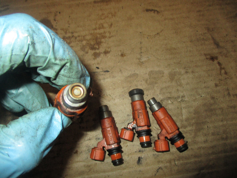 Johnson/ Suzuki 140hp 4 stroke outboard fuel injector set (15710-65D00)