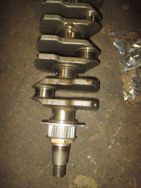 Load image into Gallery viewer, Yamaha 115hp 4 Stroke outboard Crankshaft (68V-11411-00-00)
