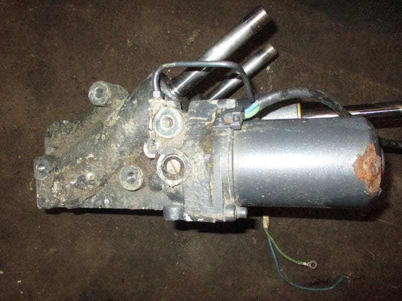 Yamaha 225hp 4 stroke outboard tilt trim unit