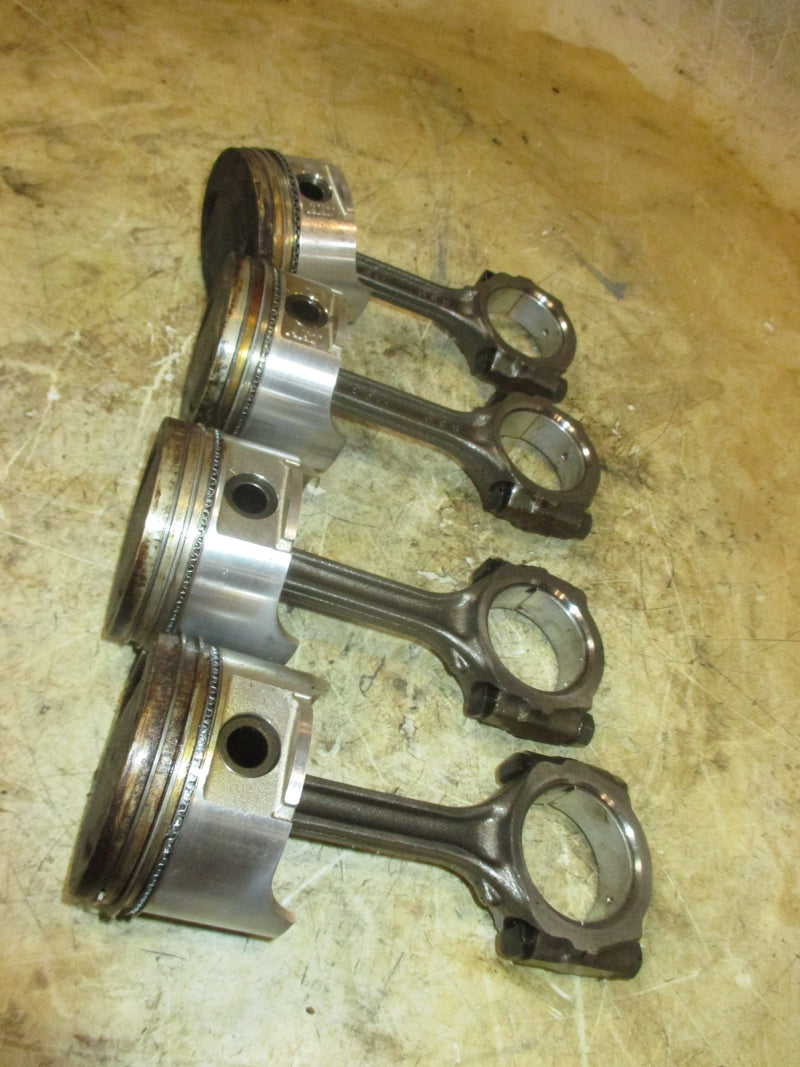 Suzuki DF70 70hp 4 Stroke Outboard Piston and Rod Set of 4 (12111-99E01)