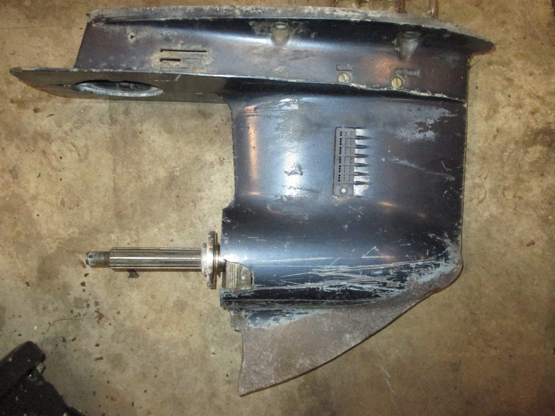 Yamaha 85hp 2 stroke outboard 20" lower unit PARTS ONLY