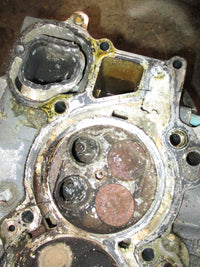 Load image into Gallery viewer, Yamaha 250hp 3.3L 4 stroke outboard starboard cylinder head PARTS ONLY
