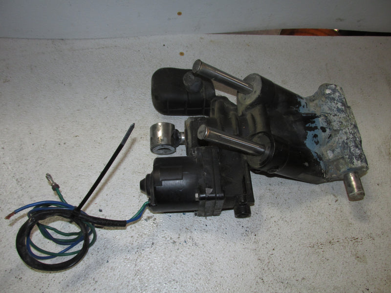 Evinrude Ficht 200hp 2 Stroke Outboard Tilt Trim Unit (5005115)