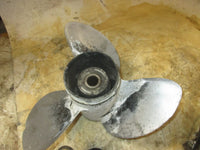 Load image into Gallery viewer, Evinrude 140hp 2 stroke outboard aluminum propeller (15x17) (391200)
