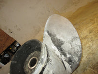 Load image into Gallery viewer, Evinrude 140hp 2 stroke outboard aluminum propeller (15x17) (391200)
