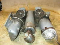 Load image into Gallery viewer, Evinrude 140hp 2 stroke outboard tilt trim unit SOLD AS IS (1328718)
