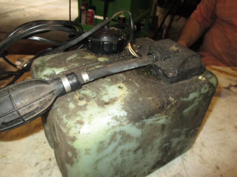 Johnson / Evinrude Outboard OMC Single hose remote oil tank #52