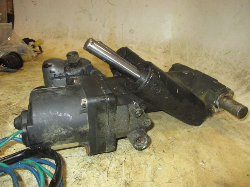 Suzuki DF70 70hp 4 Stroke Outboard Tilt Trim Unit Aftermarket API Motor