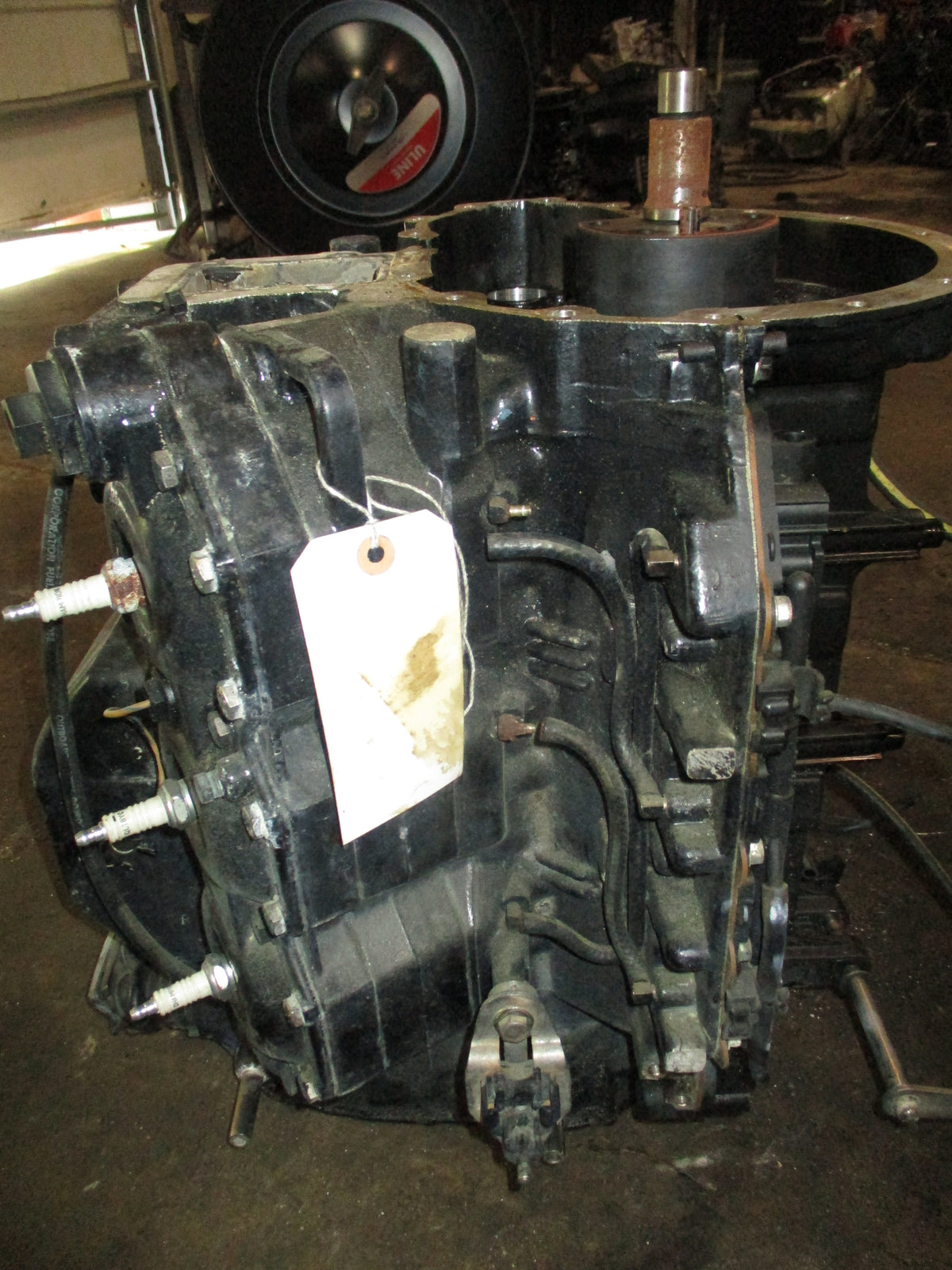 Johnson 150hp Ocean Runner outboard crankcase powerhead