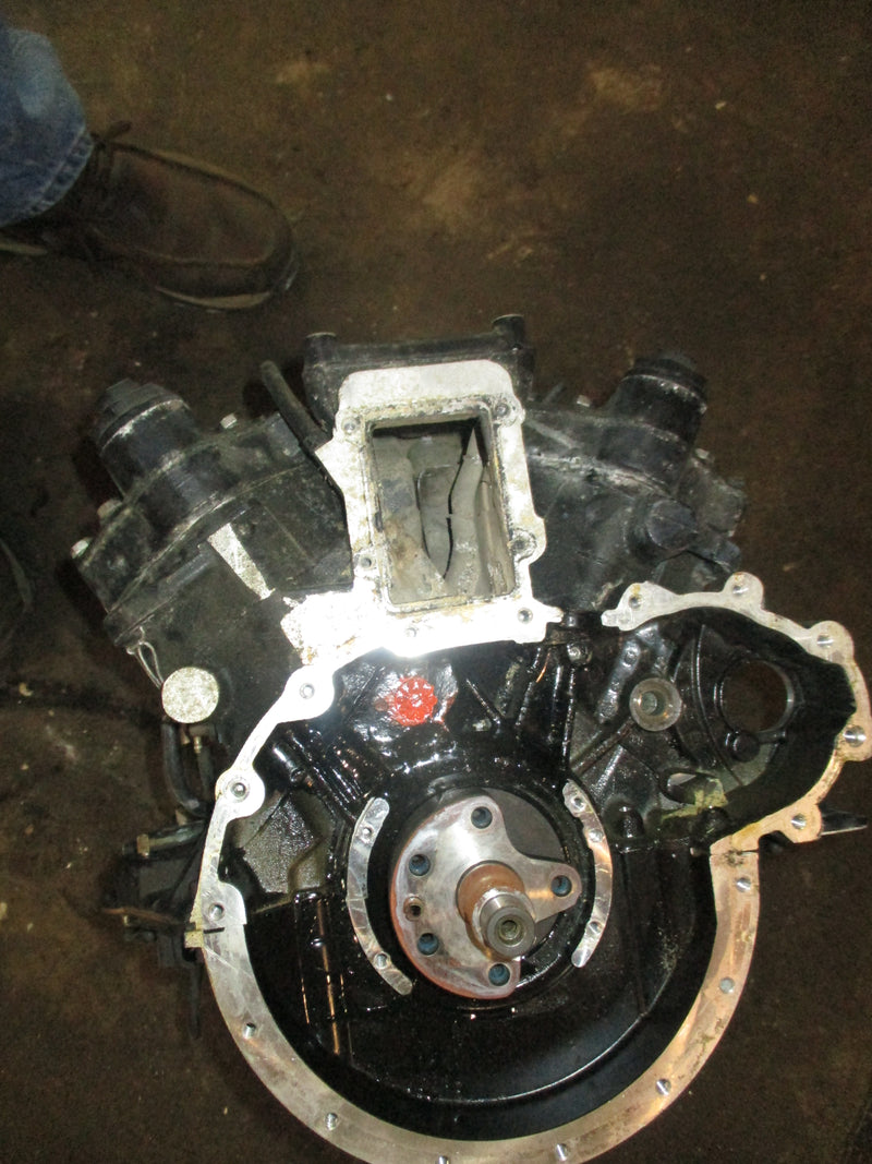 Johnson 150hp Ocean Runner outboard crankcase powerhead