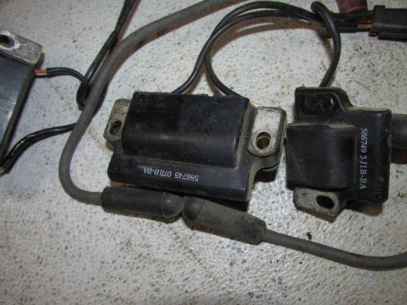 Evinrude Ficht 200hp 2 Stroke Outboard Ignition Coil Set (586745/586749)