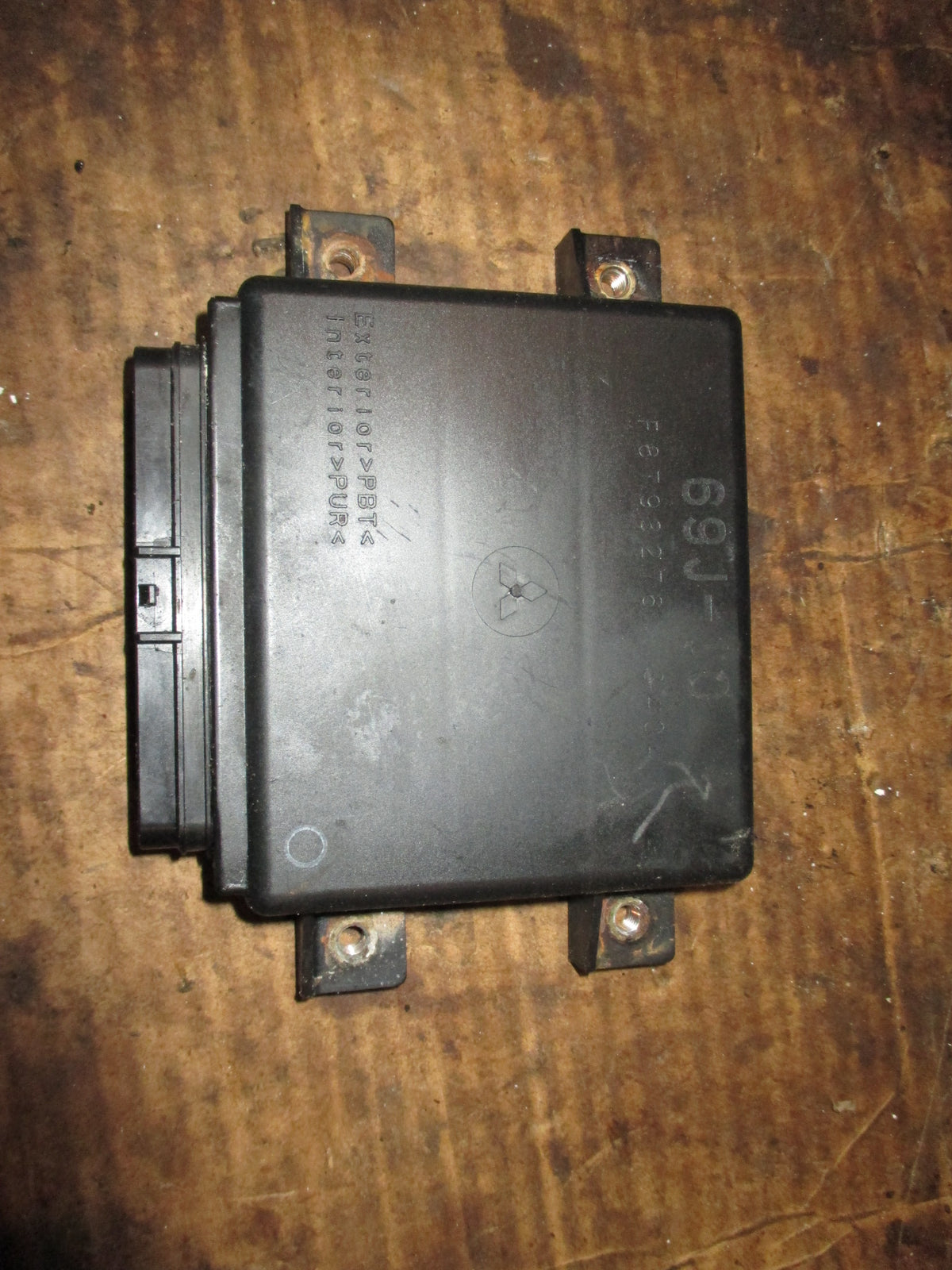 Yamaha 225hp 4 stroke outboard ECU (69J-8591A-10)