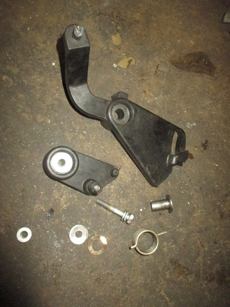 Yamaha 115hp 4 Stroke outboard Throttle Bracket (68V-42154-00)