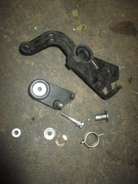 Load image into Gallery viewer, Yamaha 115hp 4 Stroke outboard Throttle Bracket (68V-42154-00)
