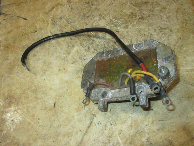 Evinrude 140hp 2 stroke outboard rectifier regulator (582907)