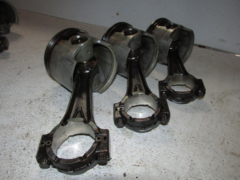 Evinrude Ficht 200hp 2 Stroke Outboard Starboard Piston & Rod Set of 3 (5005022)