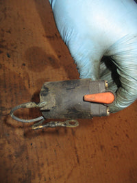 Load image into Gallery viewer, Johnson 140hp 2 stroke outboard fuel primer (435948)
