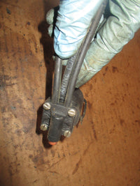 Load image into Gallery viewer, Johnson 140hp 2 stroke outboard fuel primer (435948)
