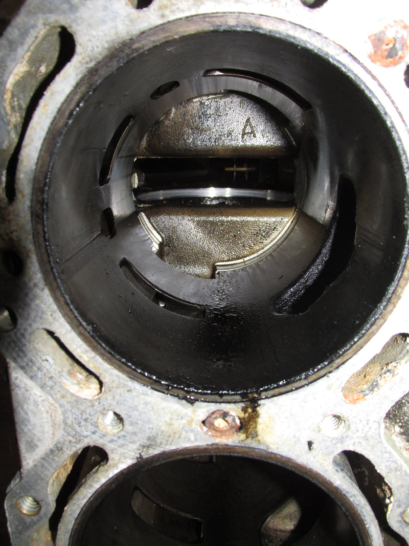 Evinrude Ficht 200hp 2 Stroke Outboard Crankcase Block