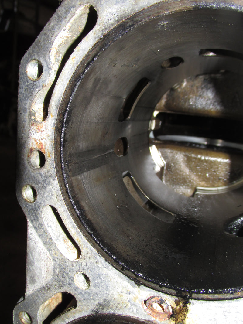 Evinrude Ficht 200hp 2 Stroke Outboard Crankcase Block
