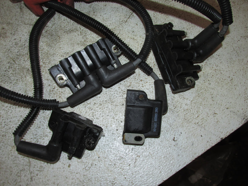 Evinrude Ficht 200hp 2 Stroke Outboard Ignition Coil Set (586533/586528)