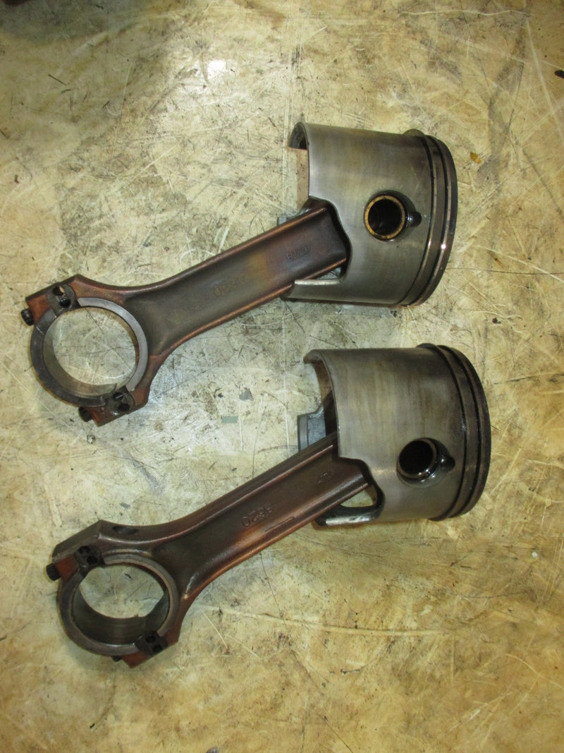 Evinrude 120hp 2 stroke outboard starboard piston and rod set (432970)
