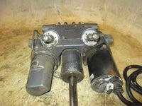 Load image into Gallery viewer, Yamaha 40hp 2 stroke outboard Tilt Trim Unit (6143-04)
