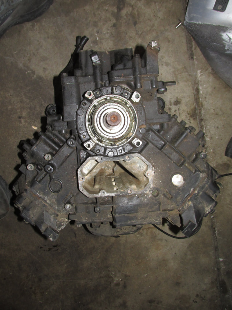 Evinrude 115hp 2 Stroke Outboard Crankcase Powerhead