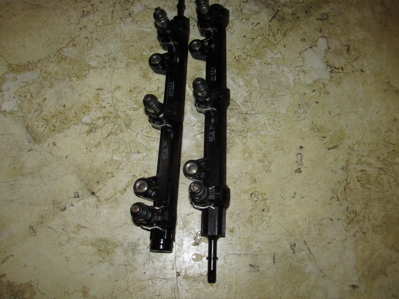Yamaha 300hp 4.2L 4 Stroke Outboard Fuel Rail / Injector Set (6AW-13761-00-00)