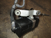 Load image into Gallery viewer, Yamaha 200hp 4 cyl 4 stroke outboard air canister (6P2-24170-00-00)
