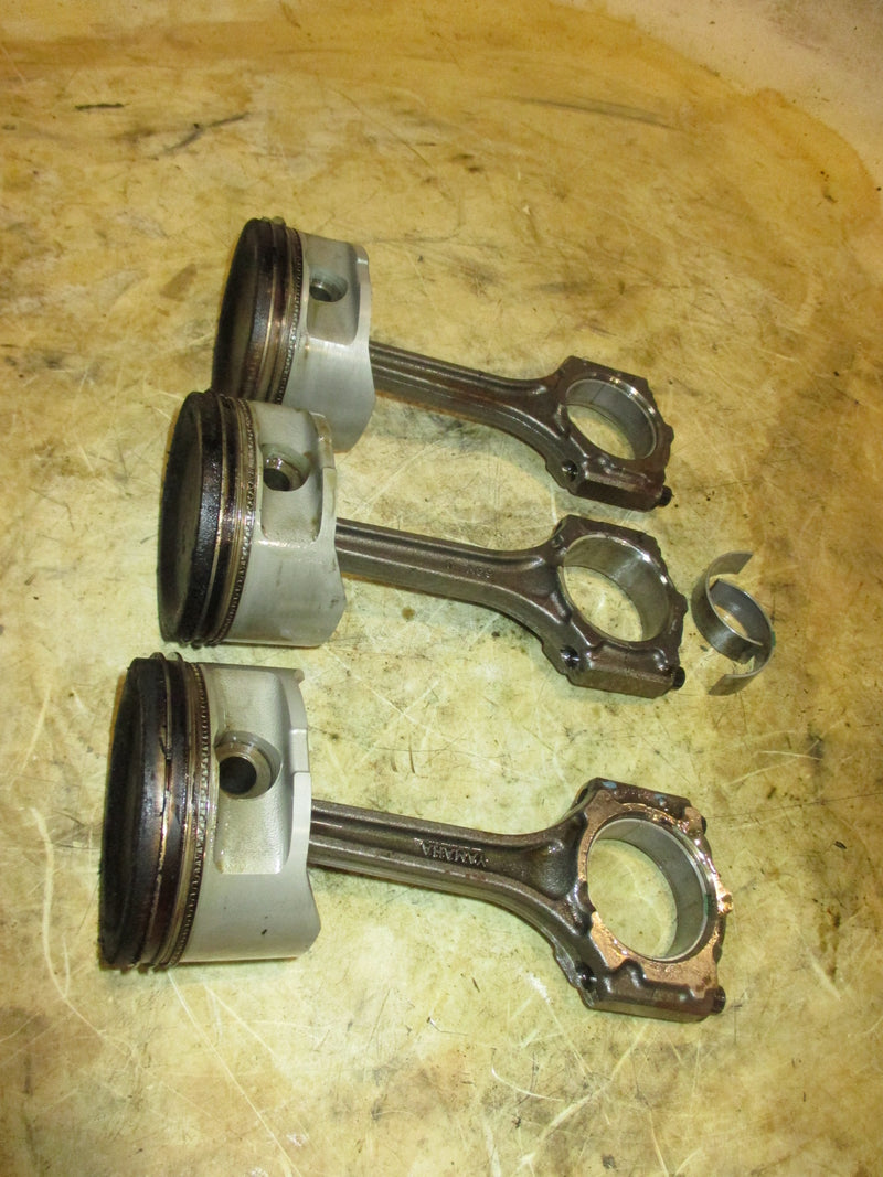 Yamaha 115hp 4 stroke outboard piston and rod set of 3 (68V-00)