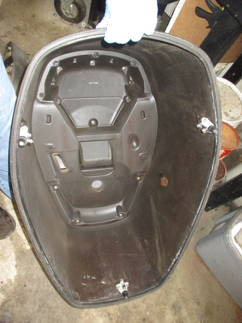 Suzuki 250hp 4 stroke outboard top cowling
