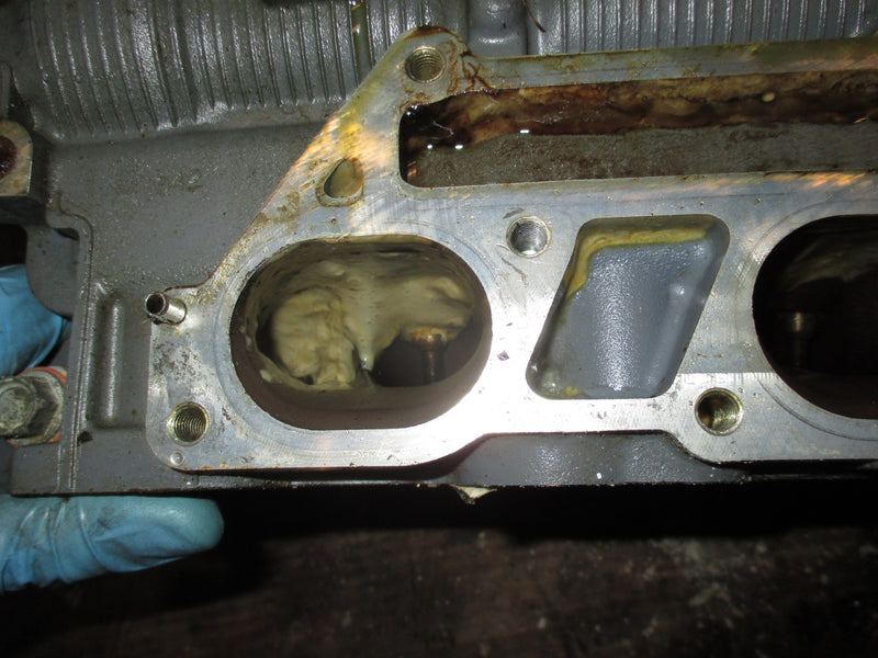 Yamaha 225hp 4 stroke outboard starboard cylinder head (69J-01)