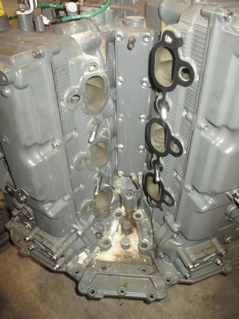 Suzuki DF225 225hp 4 stroke outboard crankcase powerhead