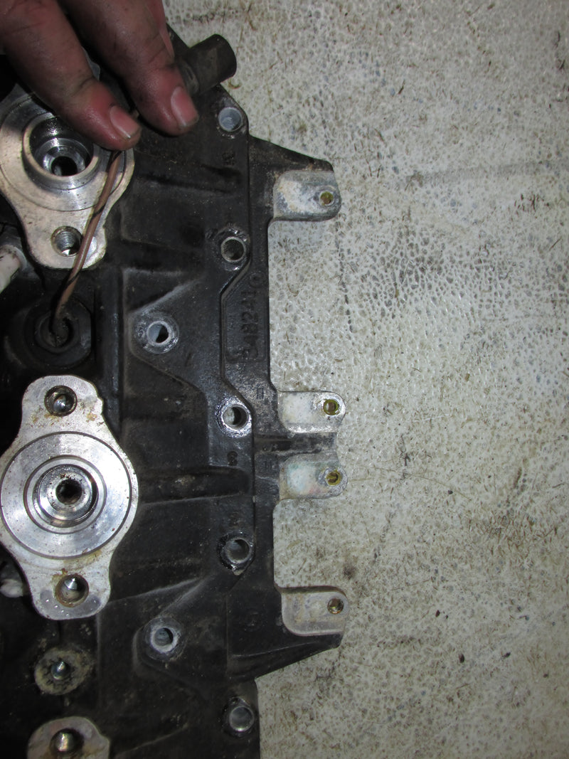 Evinrude Ficht 225hp 2 Stroke Outboard Starboard Cylinder Head (5001487)